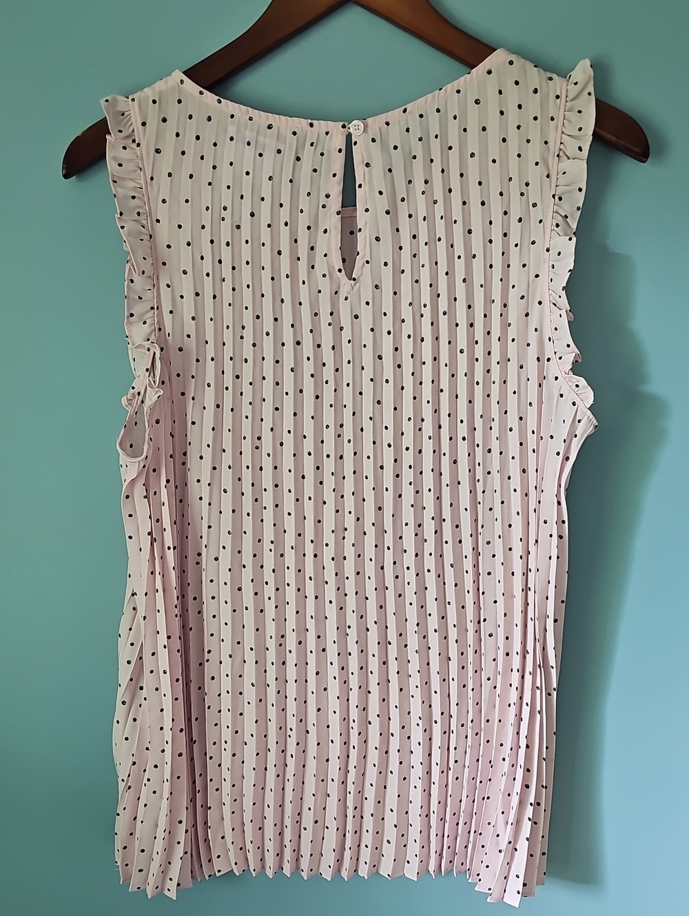 NWT Very Cute Maurices Black & Pink Polka Dot Top XL - Picture 3 of 4